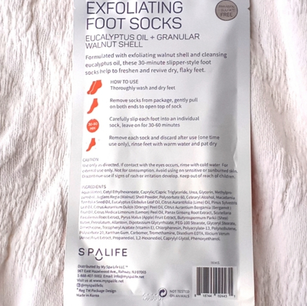 Spa Life Exfoliating Socks - Picture 2 of 2